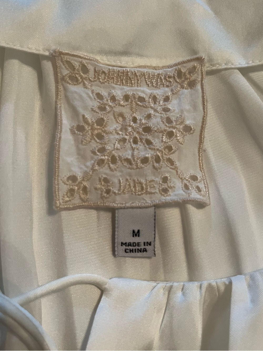 JOHNNY WAS Jade Gemma Pleated Blouse in White Sz M Like New Statement Sleeves - Picture 4 of 11